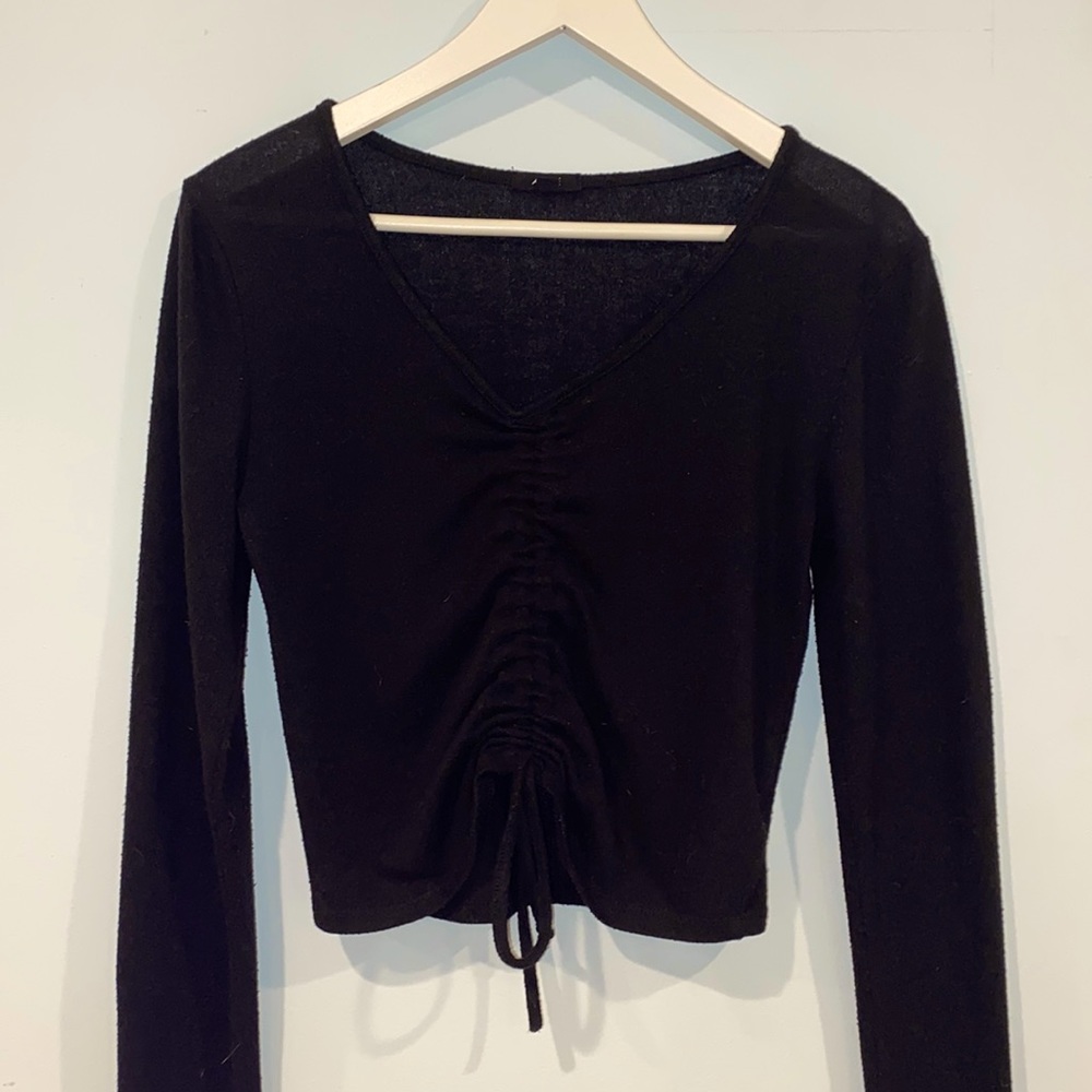 Ardene black scrunch bungey trendy crop shirt